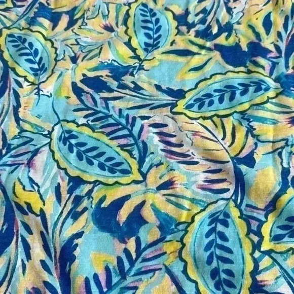 Stella Parker tee.  Women’s size medium. Excellent condition. - Picture 4 of 4